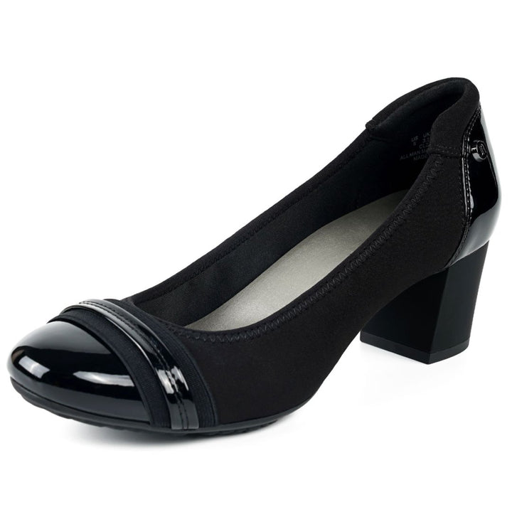 Black high-heeled shoe on a white background#color_black1