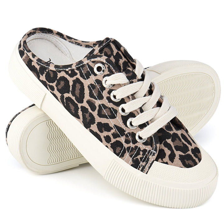 Leopard print sneakers with white soles on a white background#color_leopard