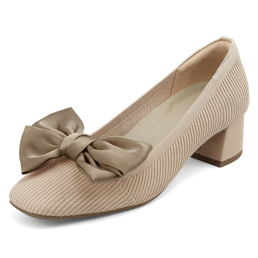 Beige shoe with a bow on a white background#color_nude