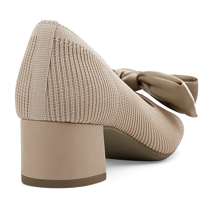 Beige knitted shoe with a block heel on a white background#color_nude