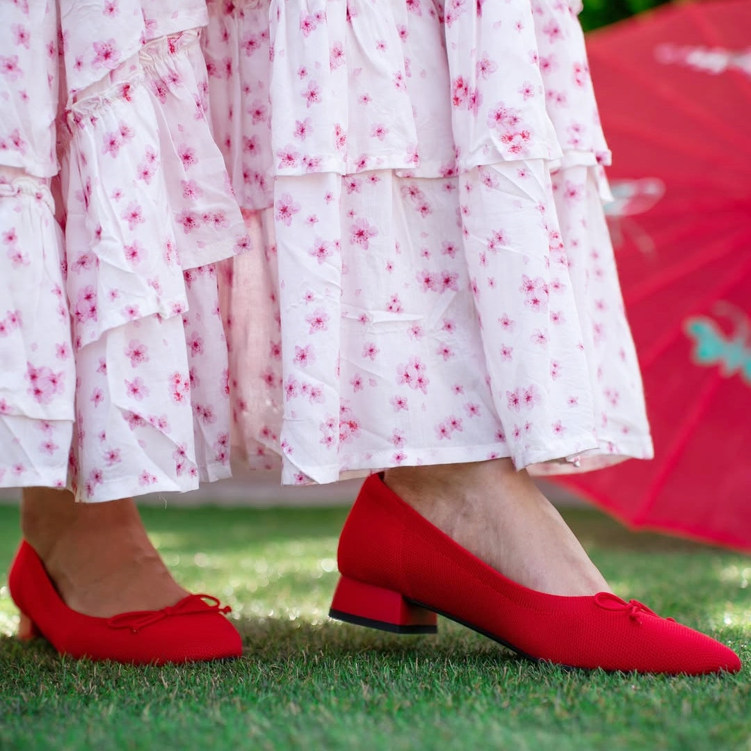 Knit slip-on pumps for women in business casual look dress #color_red