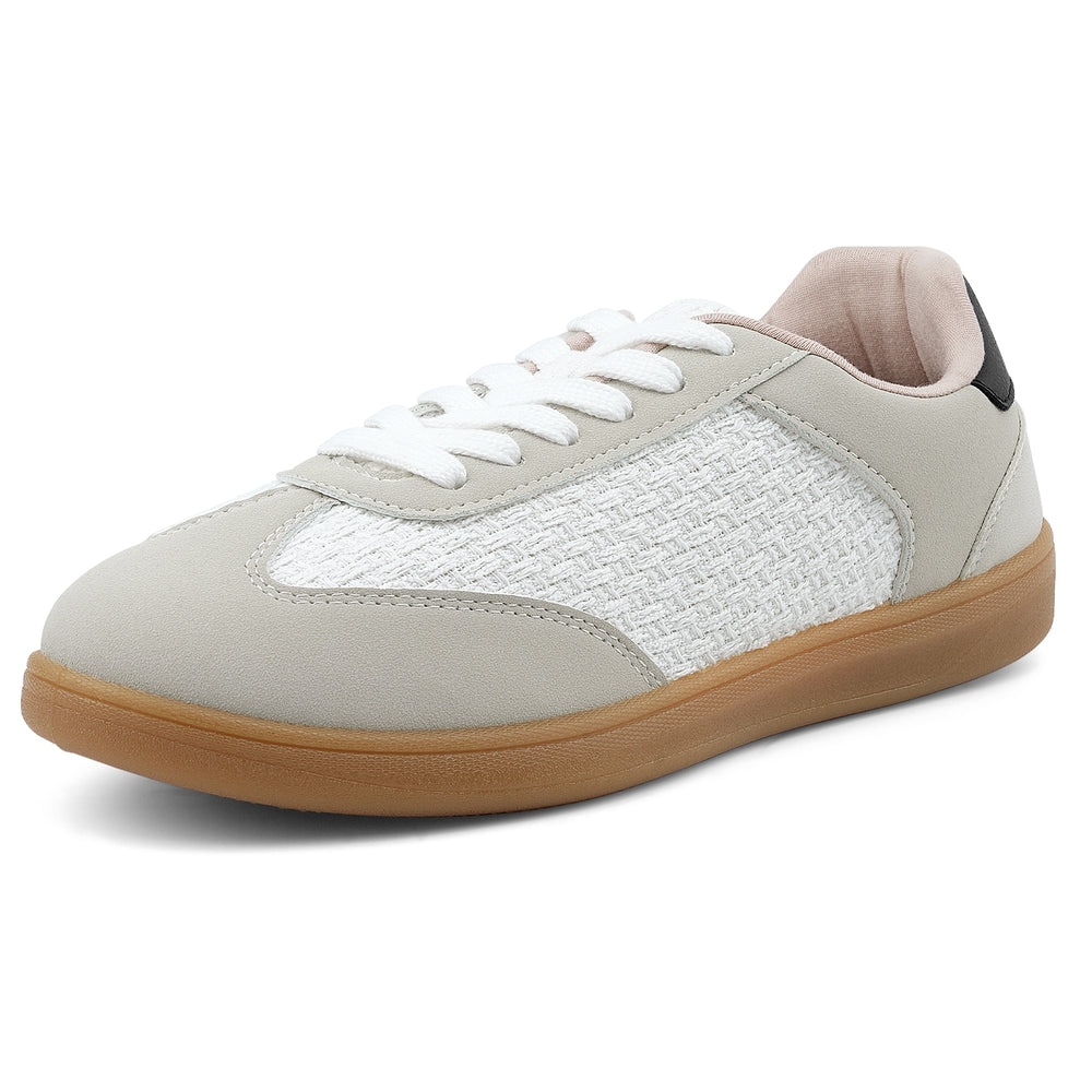 Beige sneaker with white laces on a white background#color_white-black