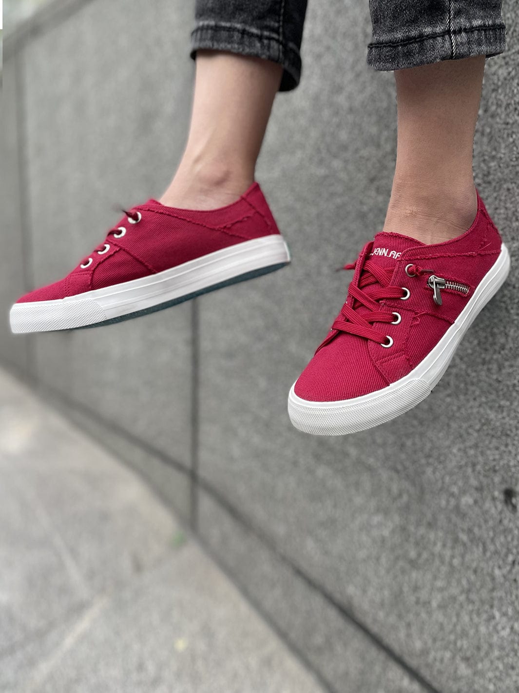 Women Casual Low-Top Sneakers#color_red